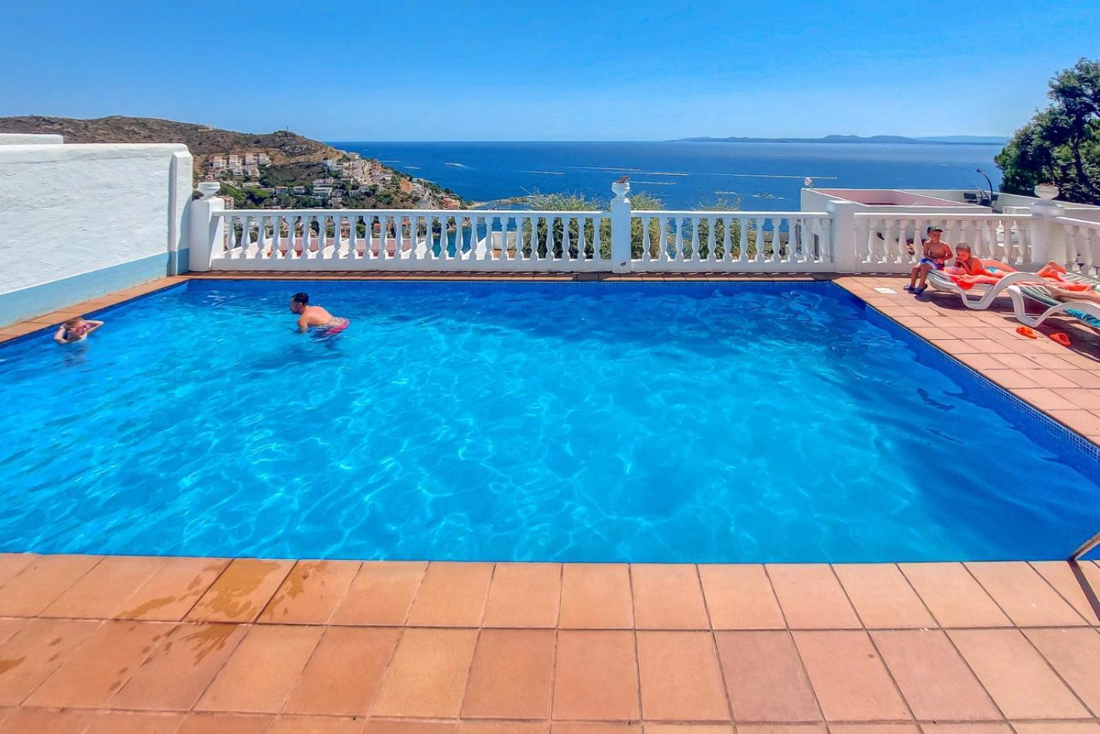 Villa Buraux III Roses Bagian luar foto