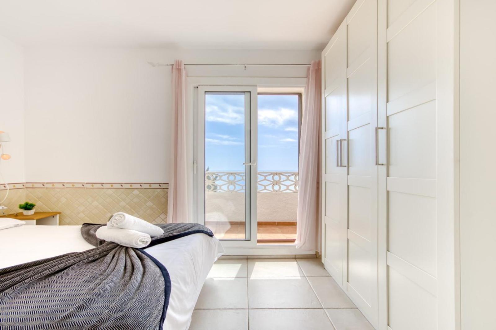 Villa Buraux III Roses Bagian luar foto